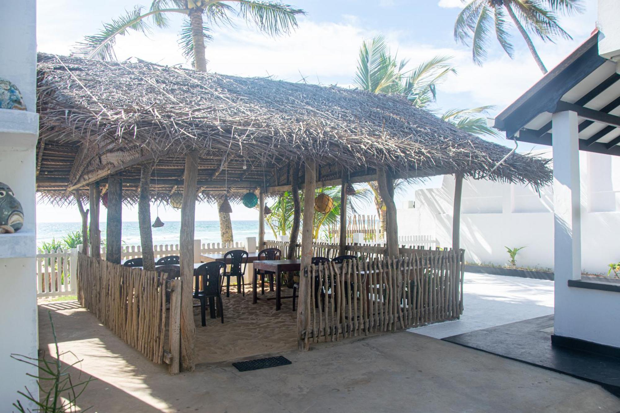 Bed and Breakfast Sailors' Bay Hikkaduwa Exteriér fotografie
