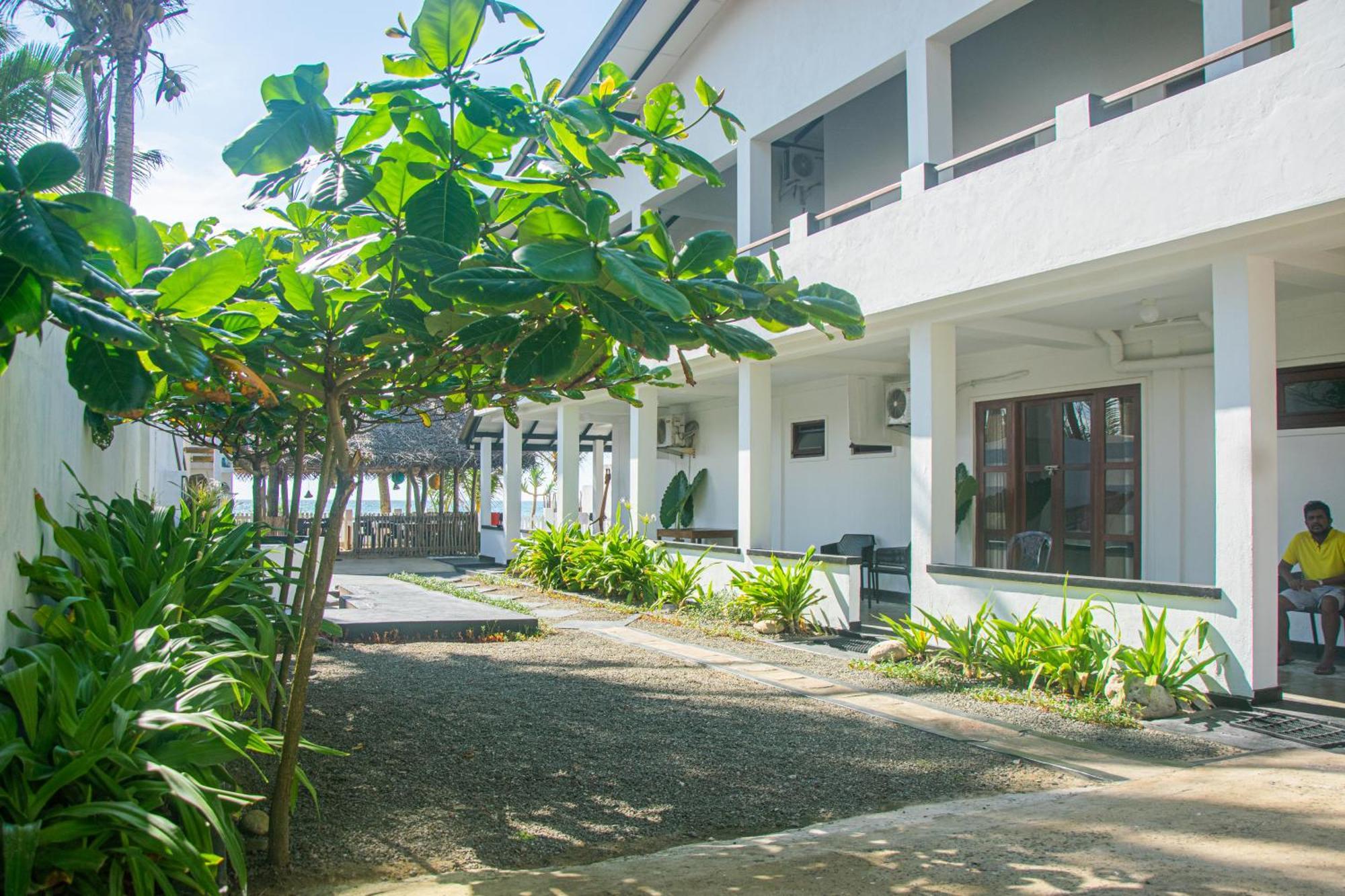 Bed and Breakfast Sailors' Bay Hikkaduwa Exteriér fotografie