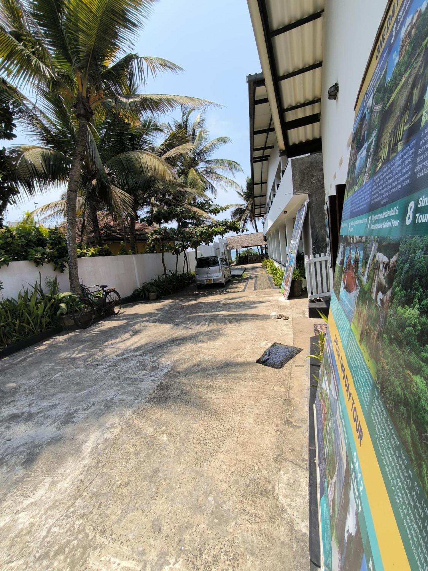 Bed and Breakfast Sailors' Bay Hikkaduwa Exteriér fotografie