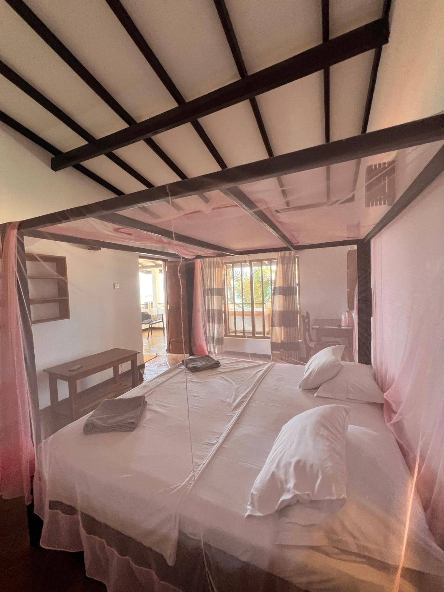 Bed and Breakfast Sailors' Bay Hikkaduwa Exteriér fotografie