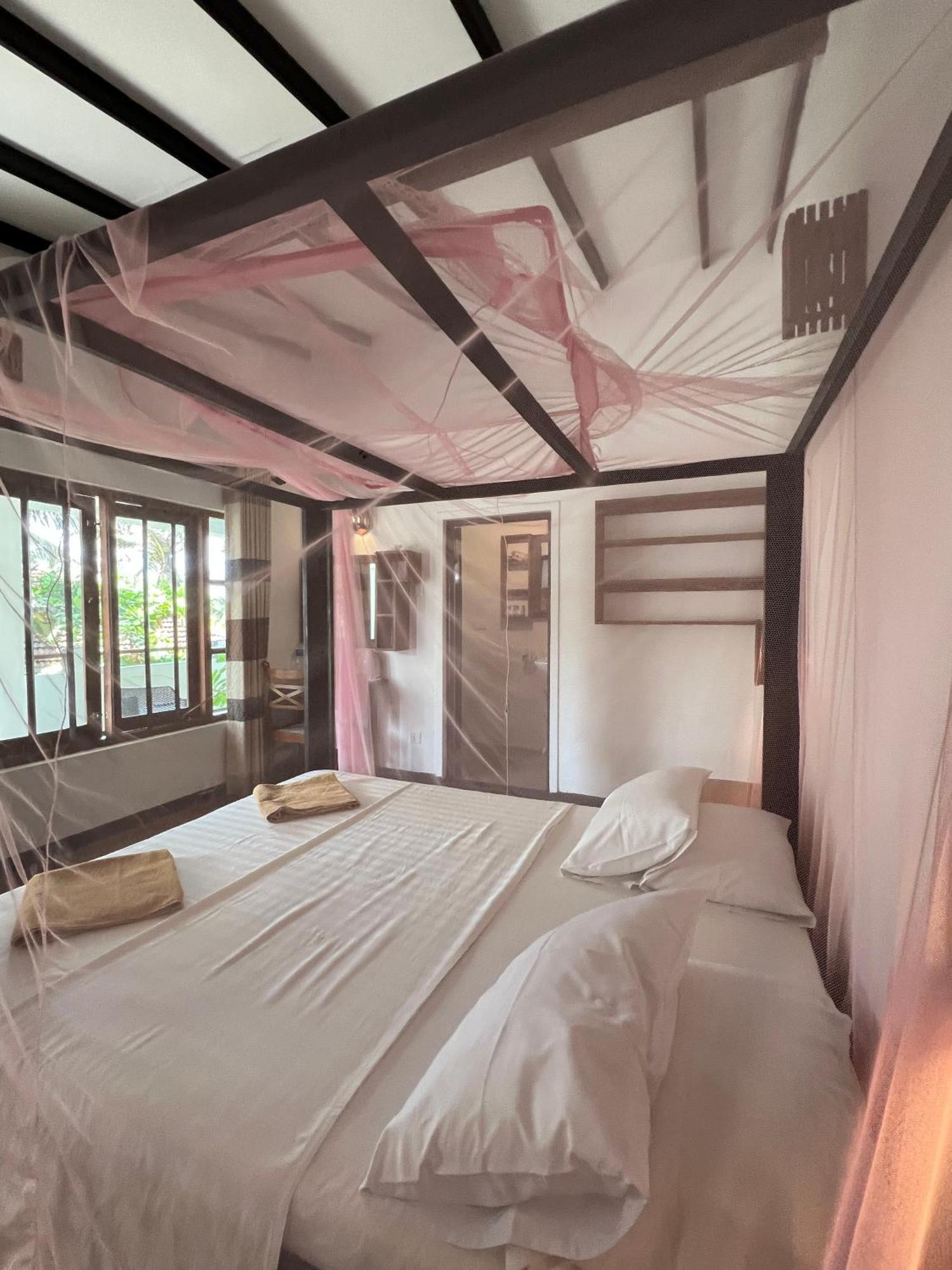 Bed and Breakfast Sailors' Bay Hikkaduwa Exteriér fotografie