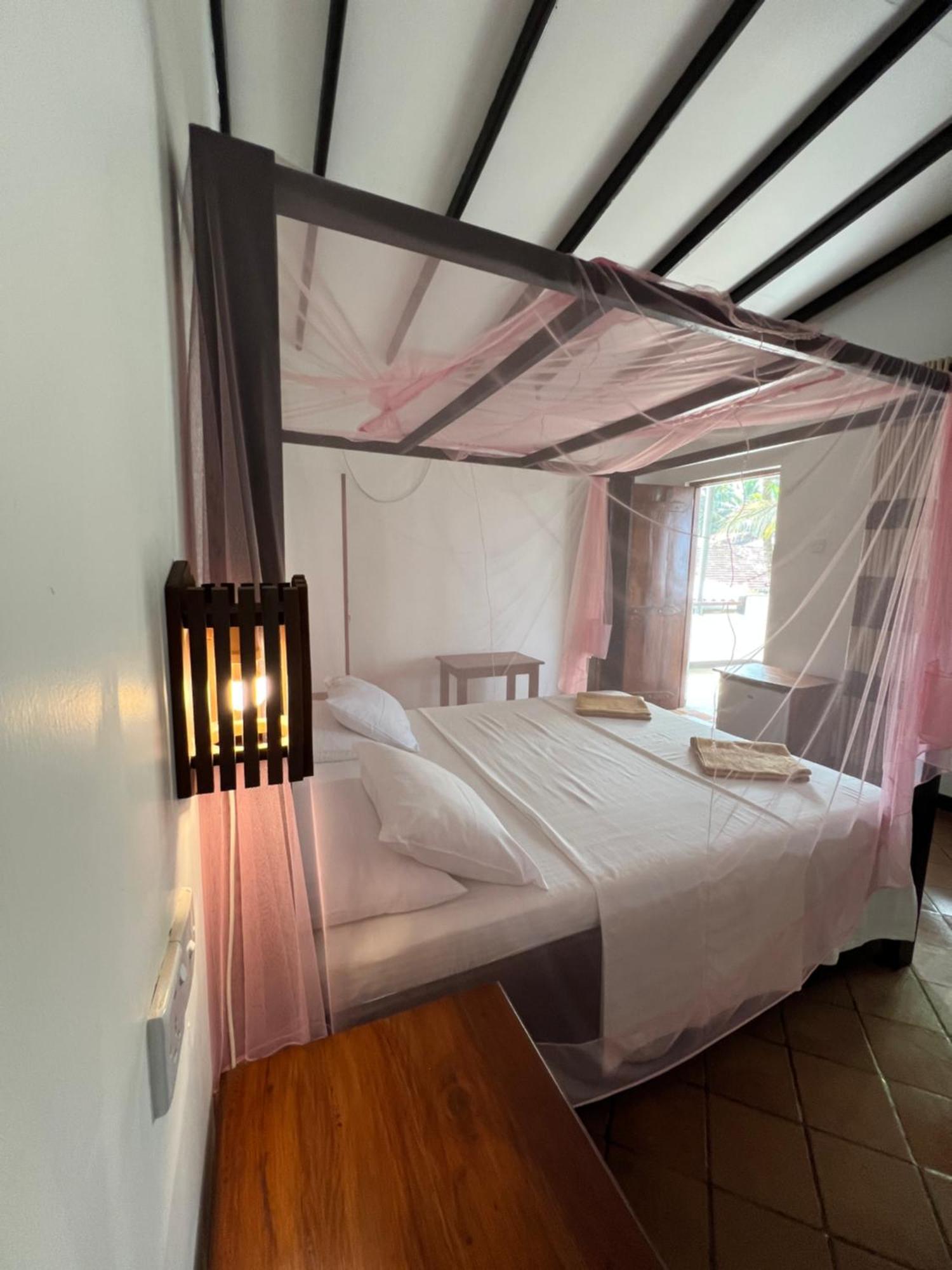 Bed and Breakfast Sailors' Bay Hikkaduwa Exteriér fotografie