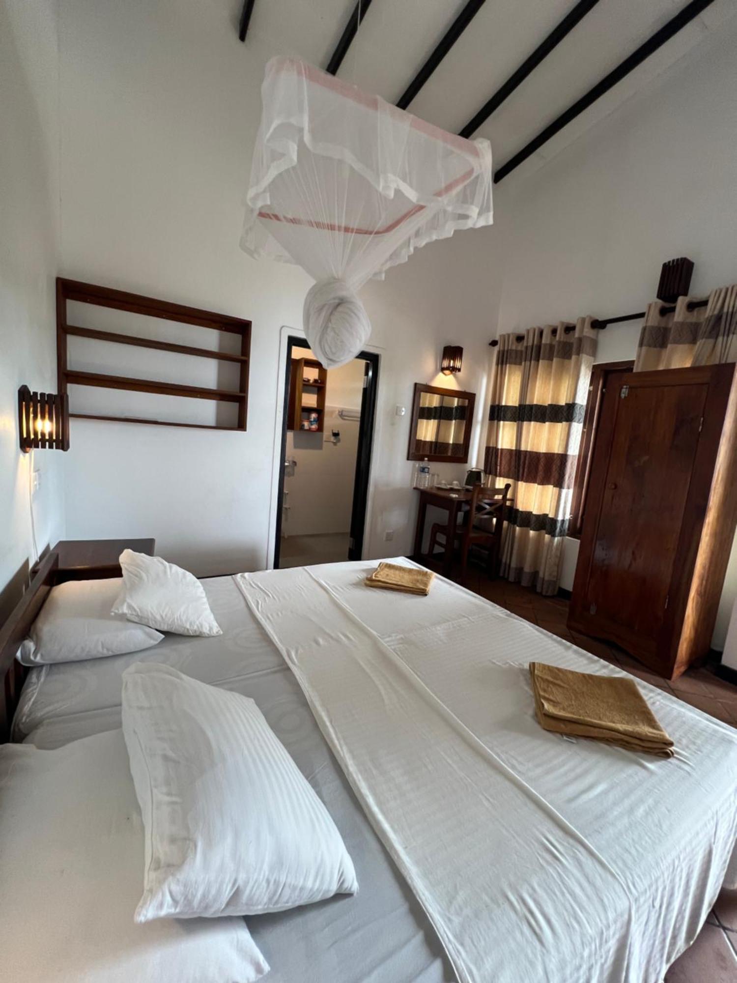 Bed and Breakfast Sailors' Bay Hikkaduwa Exteriér fotografie