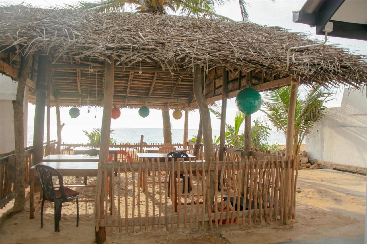 Bed and Breakfast Sailors' Bay Hikkaduwa Exteriér fotografie