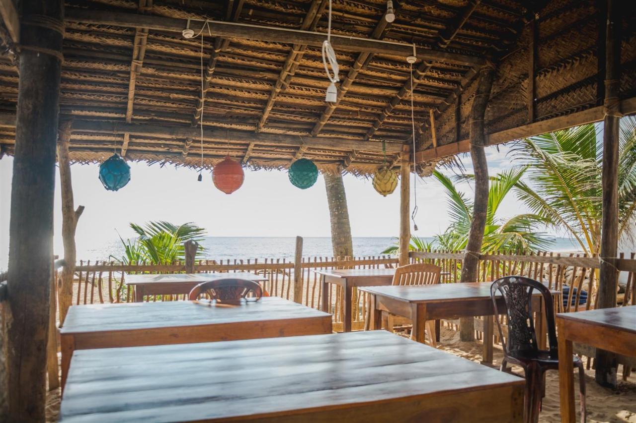 Bed and Breakfast Sailors' Bay Hikkaduwa Exteriér fotografie
